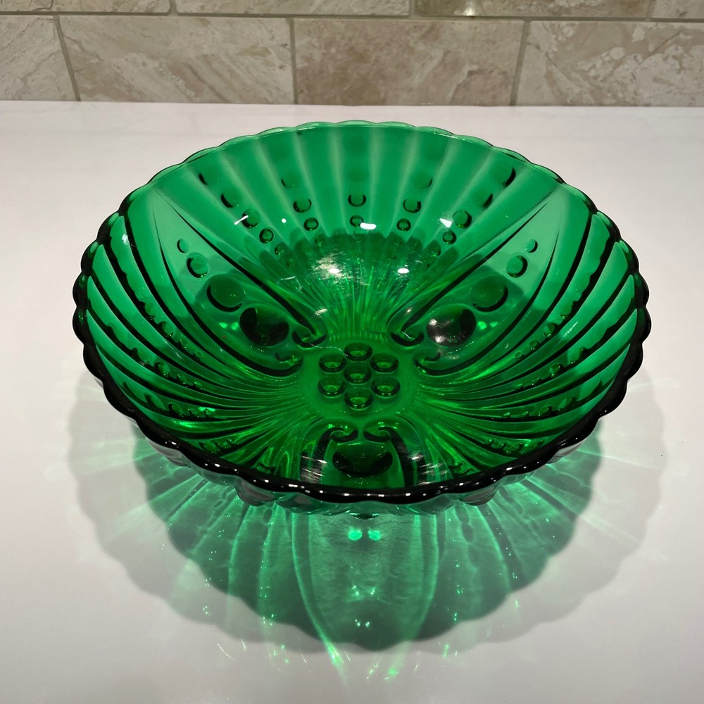 VTG Anchor Hocking Emerald Green Glass Burple Footed Bowl 8 Inch Centerpieace